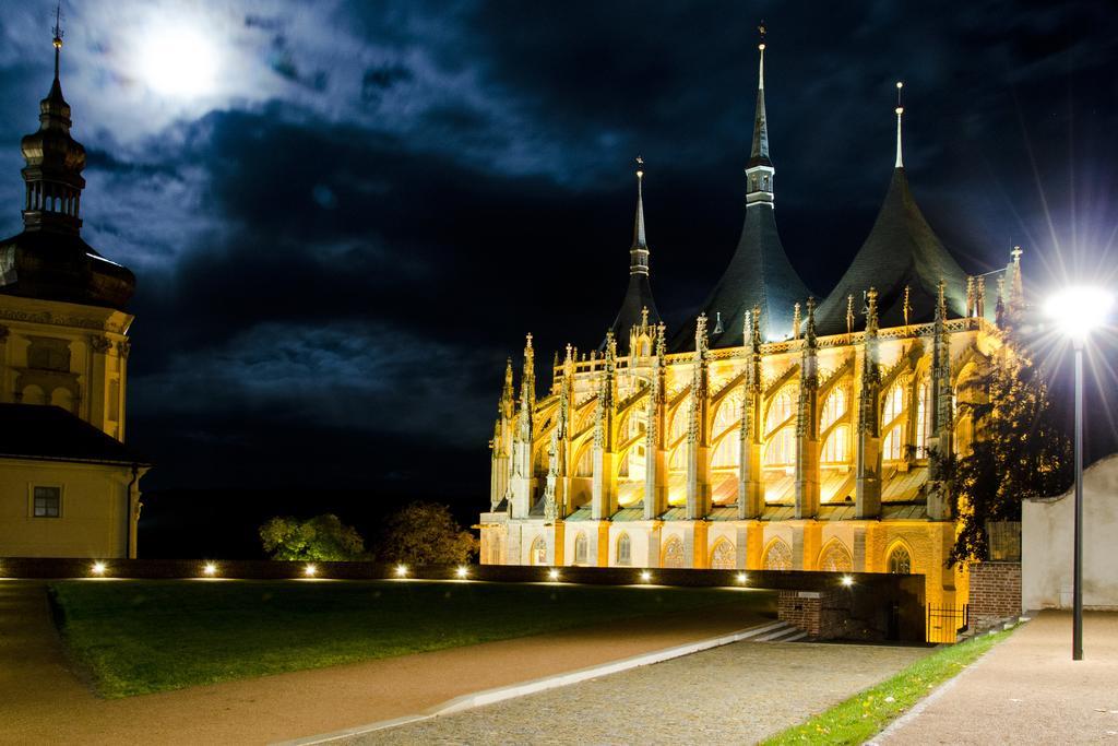 Penzion U Babky Bylinkarky Кутна-Гора Экстерьер фото